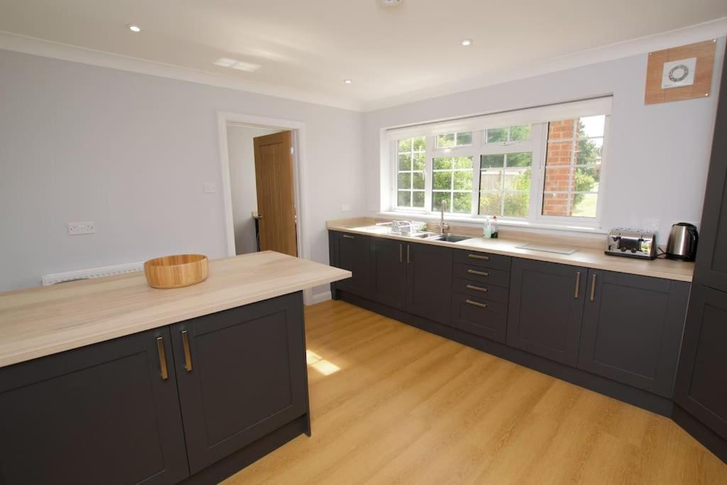 Spacious 5 Bed In The Countryside, Close To Frinton-On-Sea Kirby Cross Ngoại thất bức ảnh